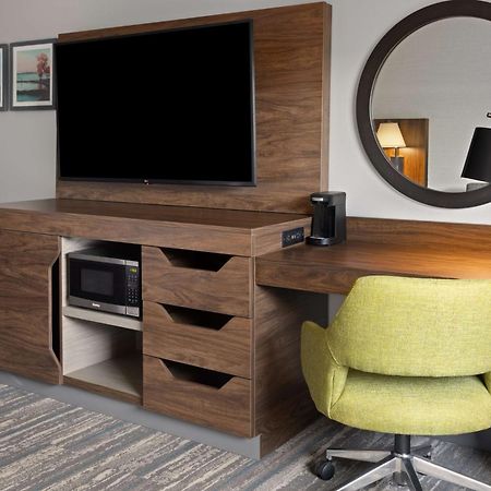 Hampton Inn Cleveland-Airport/Tiedeman Road Brooklyn Exteriör bild