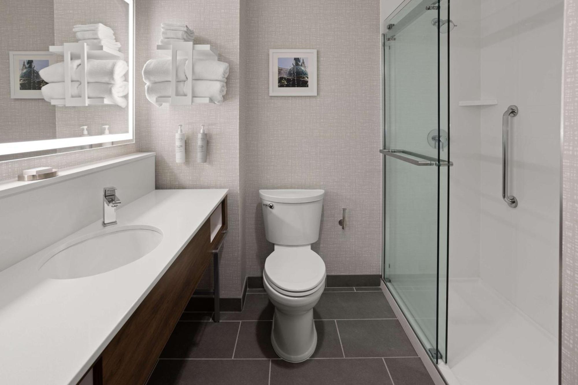 Hampton Inn Cleveland-Airport/Tiedeman Road Brooklyn Exteriör bild